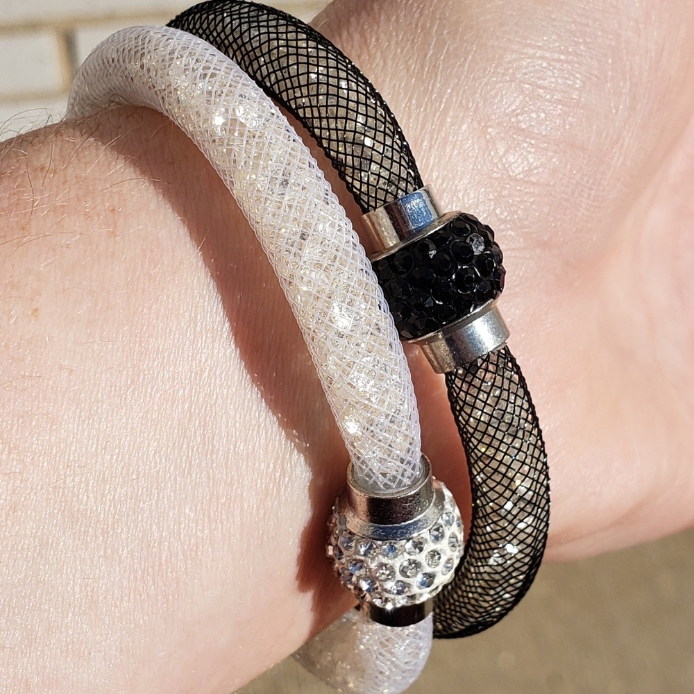 NWT black & white bracelet, mesh covered crystals
